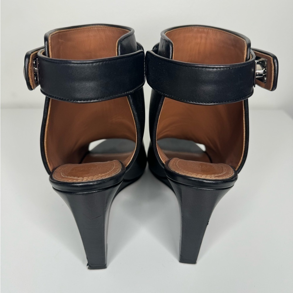 GIVENCHY Tisci Shark Lock Wedge Booties - Size 39.5 - Picture 3 of 6